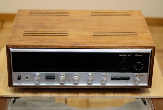 VINTAGE ΡΑΔΙΟΕΝΙΣΧΥΤΗΣ SANSUI 4000 SOLID