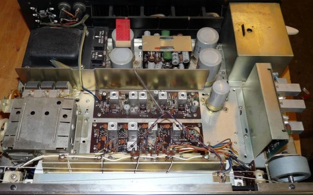 VINTAGE ΡΑΔΙΟΕΝΙΣΧΥΤΗΣ SANSUI 4000 SOLID