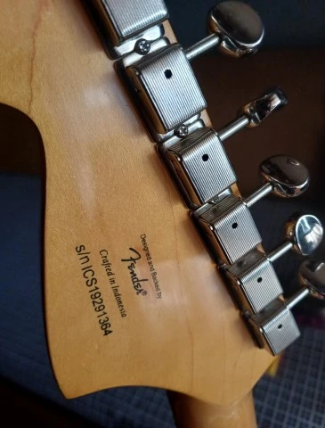 Jaguar Classic Vibe 70s with HALON OFFSET BRIDGE 