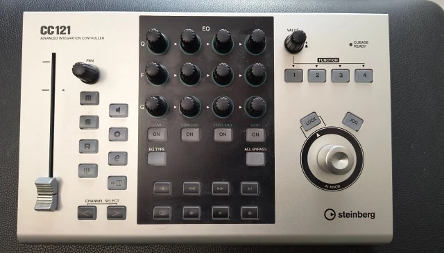 Steinberg CC 121 controller