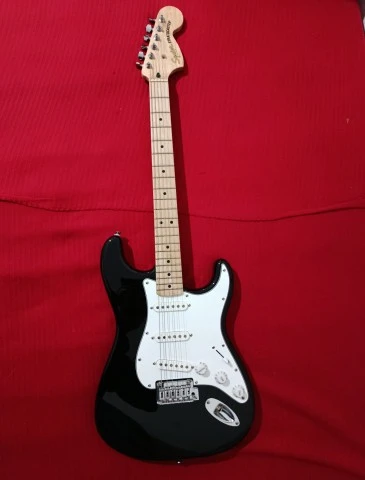 squier affinity stratocaster