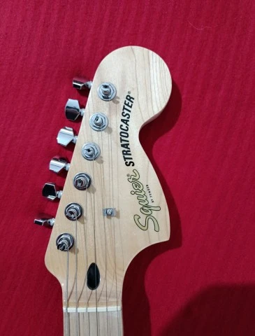 squier affinity stratocaster