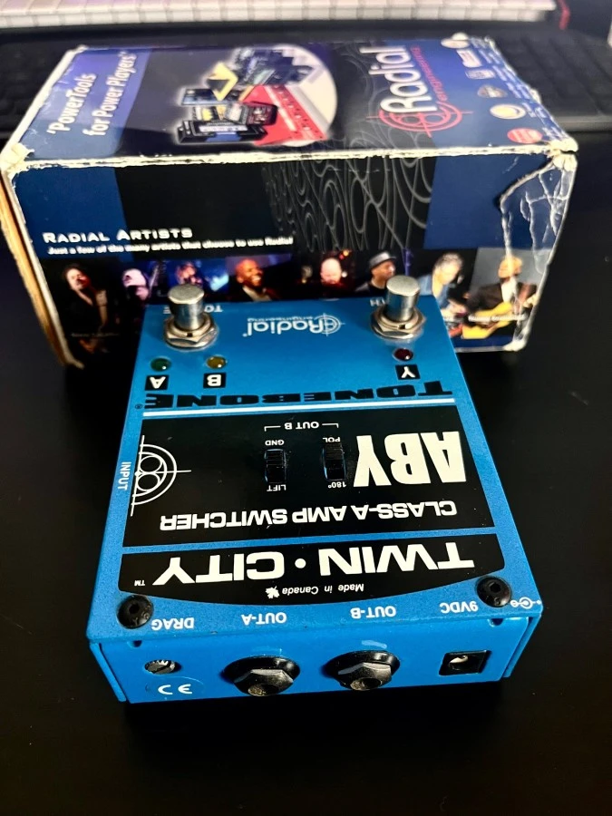 Radial Twin City ABY amp switcher