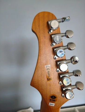 JET JT-350 BKM H &amp; Δώρο Behringer pedal/ζώνη 