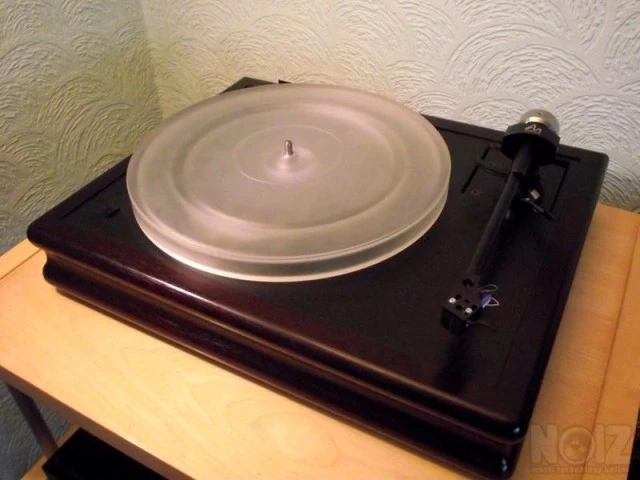 ΠΙΚΑΠ VOYD REFERENCE + TONEARM AUDIO NOT