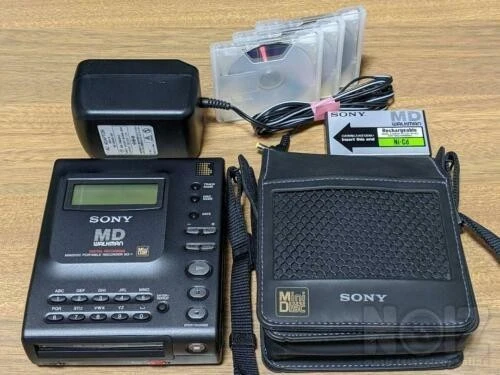 SONY MZ - 1 MINI DISK PORTABLE RECORDER