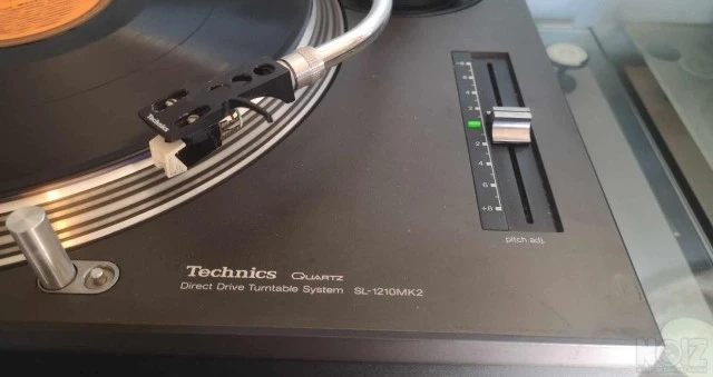 TECHNICS SL-1210