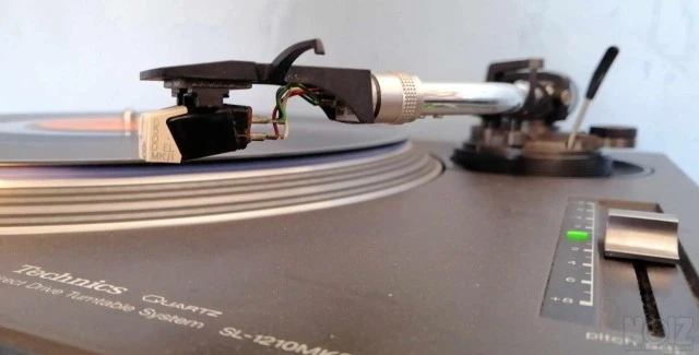 TECHNICS SL-1210