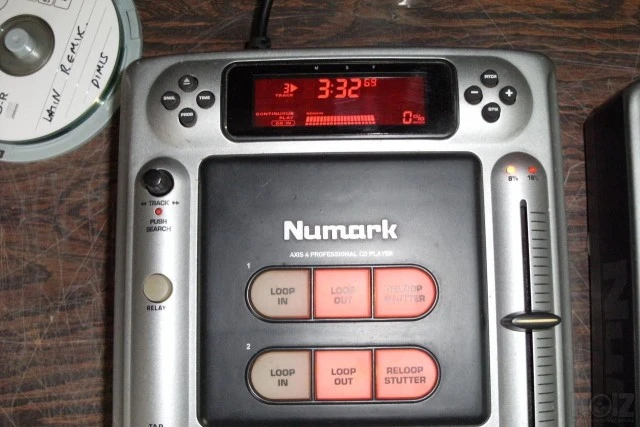 CD PLAYERS NUMARK