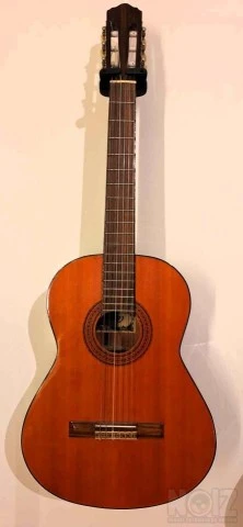 Κιθάρα κλασσική (made in Japan) με θήκη 