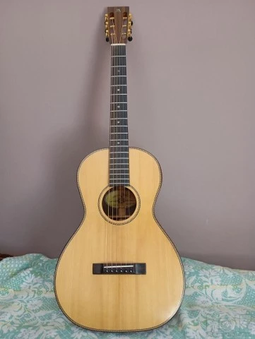 Κιθάρα ακουστική χειροποίητη πωλείται.