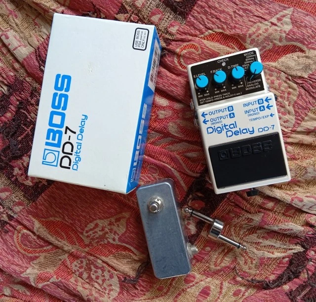 Boss DD-7 με extra Tap tempo ( New Old Stock Mint ! )