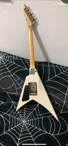 Esp-Ltd Alexi 200