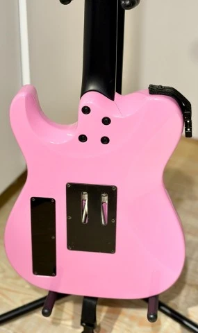 Custom Shred Machine (OQ Guitars) – Pink