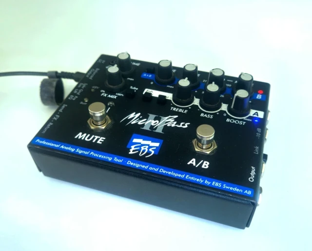 EBS microbass 2 - Bass preamp /D.I.