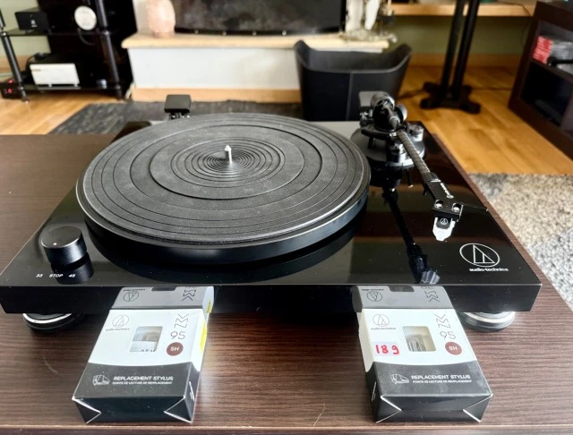 Audio Technica AT-LPW50PB
