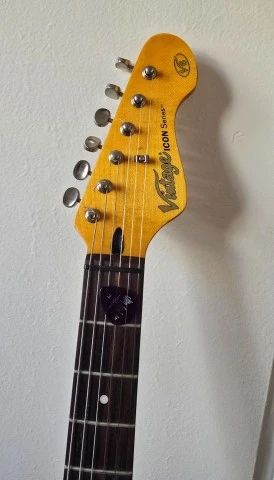 Vintage V6 Icon