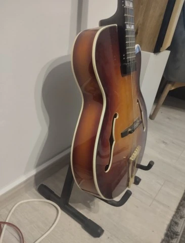 Archtop jazz κιθάρα 