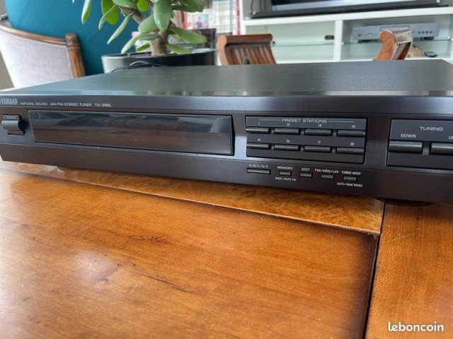 ΔΕΚΤΗΣ YAMAHA TX - 396 L