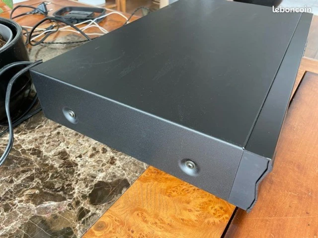 ΔΕΚΤΗΣ YAMAHA TX - 396 L