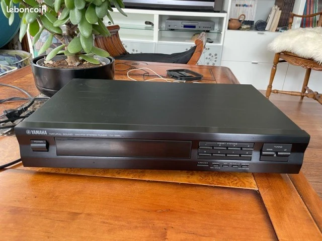 ΔΕΚΤΗΣ YAMAHA TX - 396 L