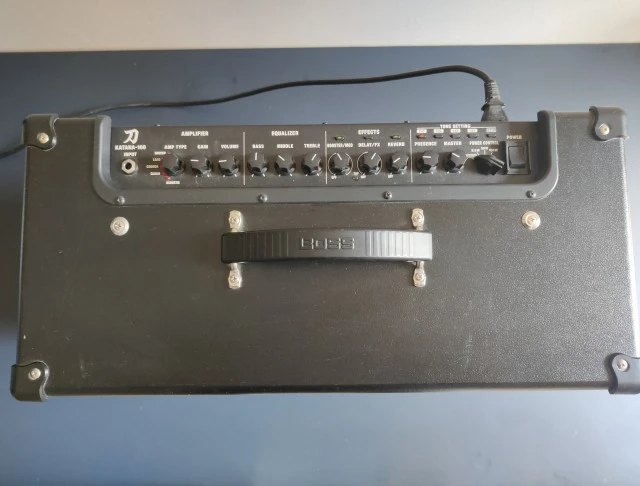Boss Katana 100 Ενισχυτής ηλεκτρικής κιθ