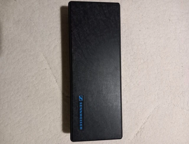 SENNHEISER MD 425