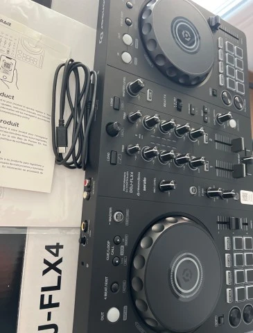 Pioneer DDJ-FLX4 