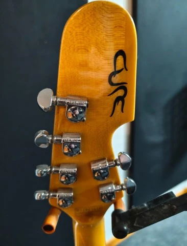 Schecter Ultracure signature σε άριστη κ