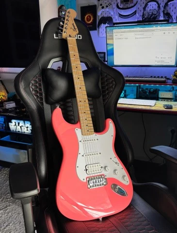Squier Sonic Stratocaster HSS