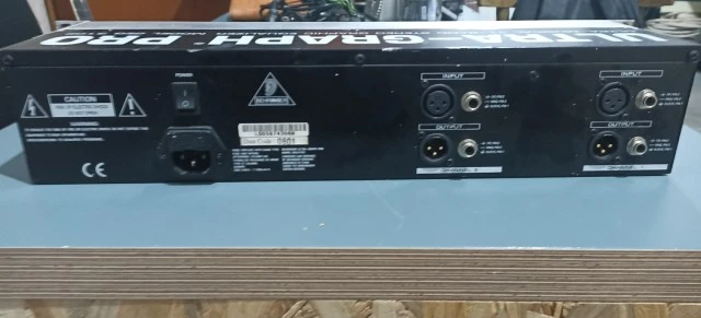 BEHRINGER EQ STEREO GRAPHIC 31 BAND