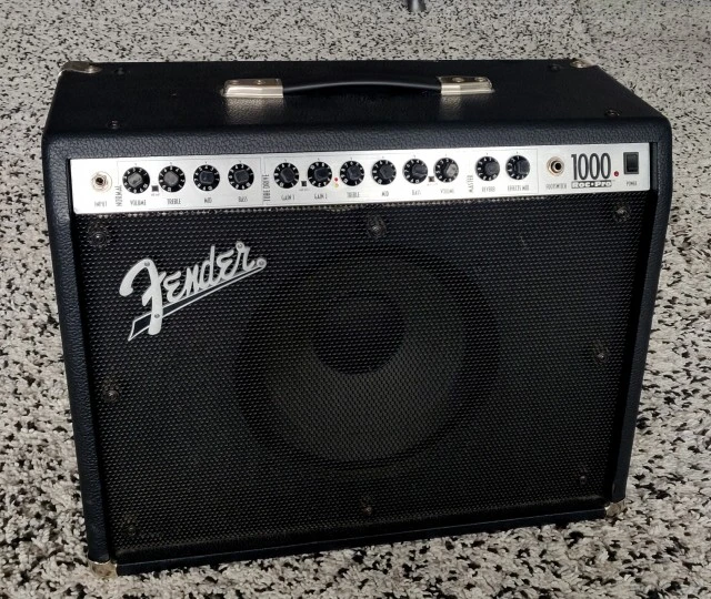 Fender Roc Pro 1000 - Yngwie Malmsteen - Made in USA