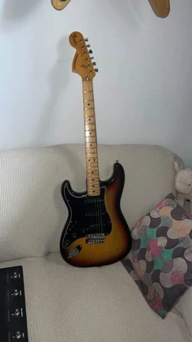 Fender Stratocaster 1977 Sunburst