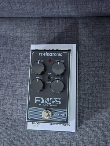 TC Electronic Fangs distortion