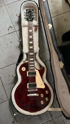 Gibson les Paul signature T