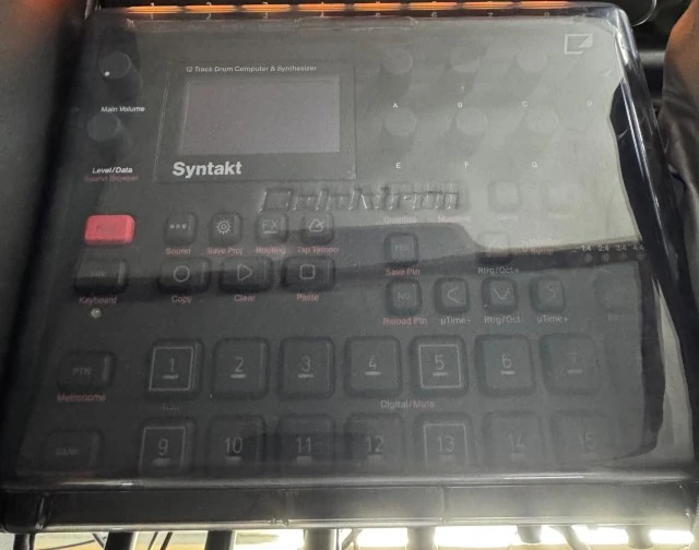 Elektron Syntakt + original Elektron Dust cover 