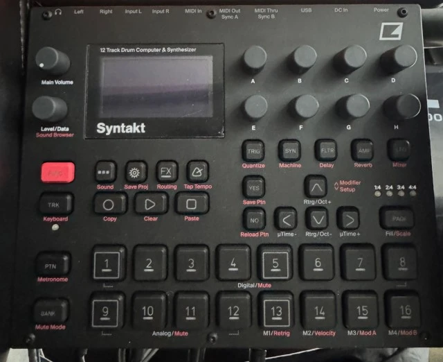 Elektron Syntakt + original Elektron Dust cover 