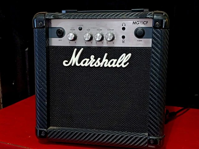 Marshall MG10CF