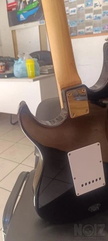 ΚΙΘΑΡΑ ΗΛΕΚΤΡΙΚΗ