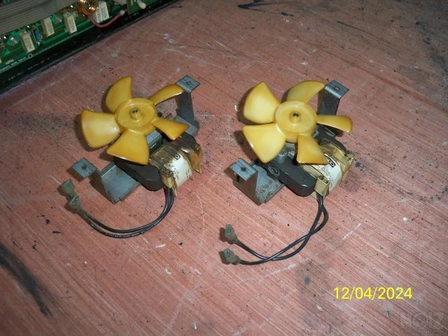 CROWN macro tech 1202