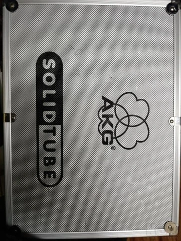 AKG SOLIDTUBE