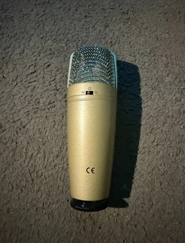 Behringer C-3