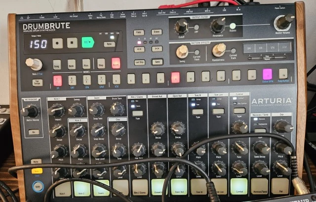 arturia drumbrute
