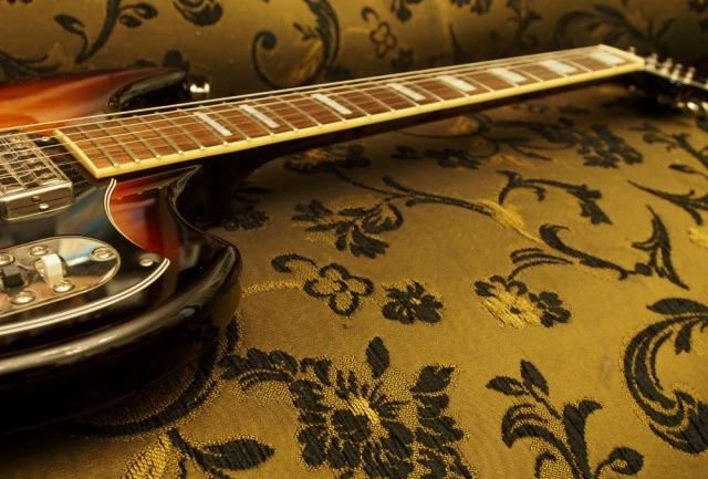 GUILD S-200 T-Bird