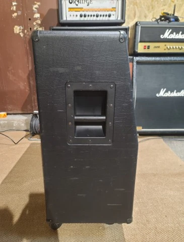 1996 Mesa Boogie 4x12 Traditional guitar cabinet