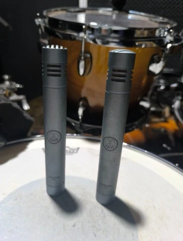 Akg perception 170
