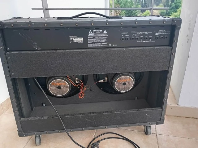 Roland JC-120 Jazz Chorus combo
