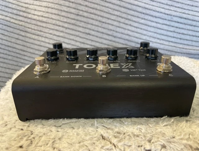 TONEX PEDAL (IK MULTIMEDIA)
