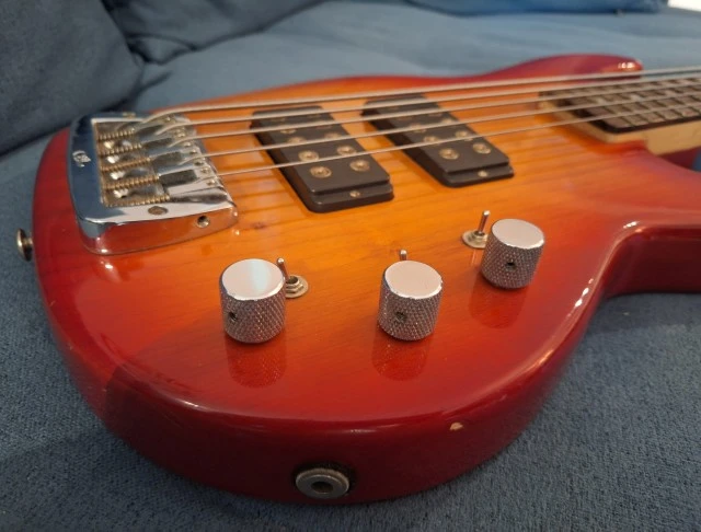 USA G&amp;L L-2500