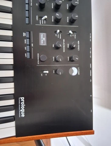 Korg Prologue 16